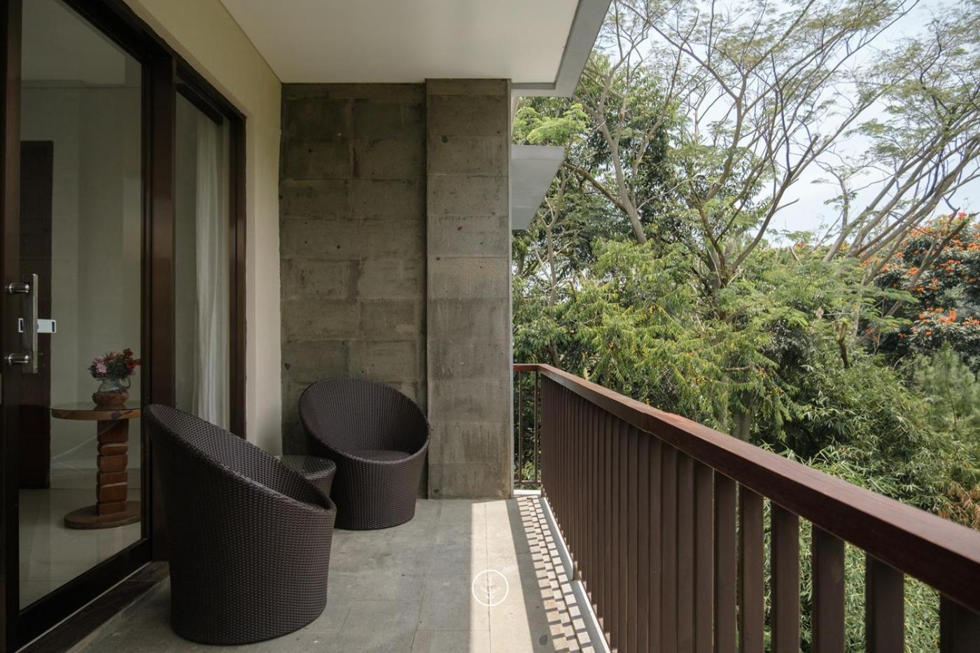 Hikari Hill View Villa 7 Bedrooms With A Private Swimming Pool And Billiard Bandung Exteriör bild