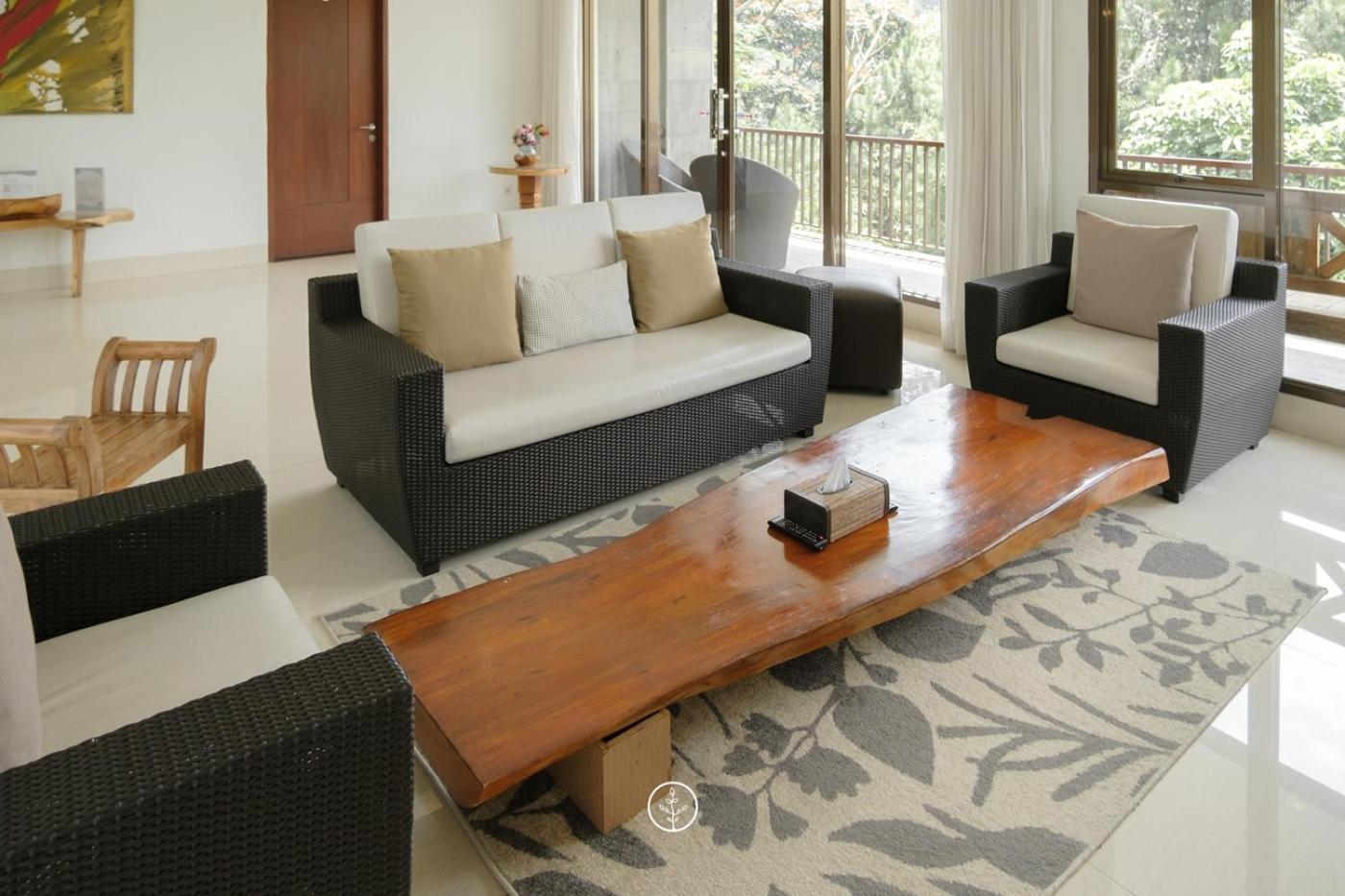 Hikari Hill View Villa 7 Bedrooms With A Private Swimming Pool And Billiard Bandung Exteriör bild