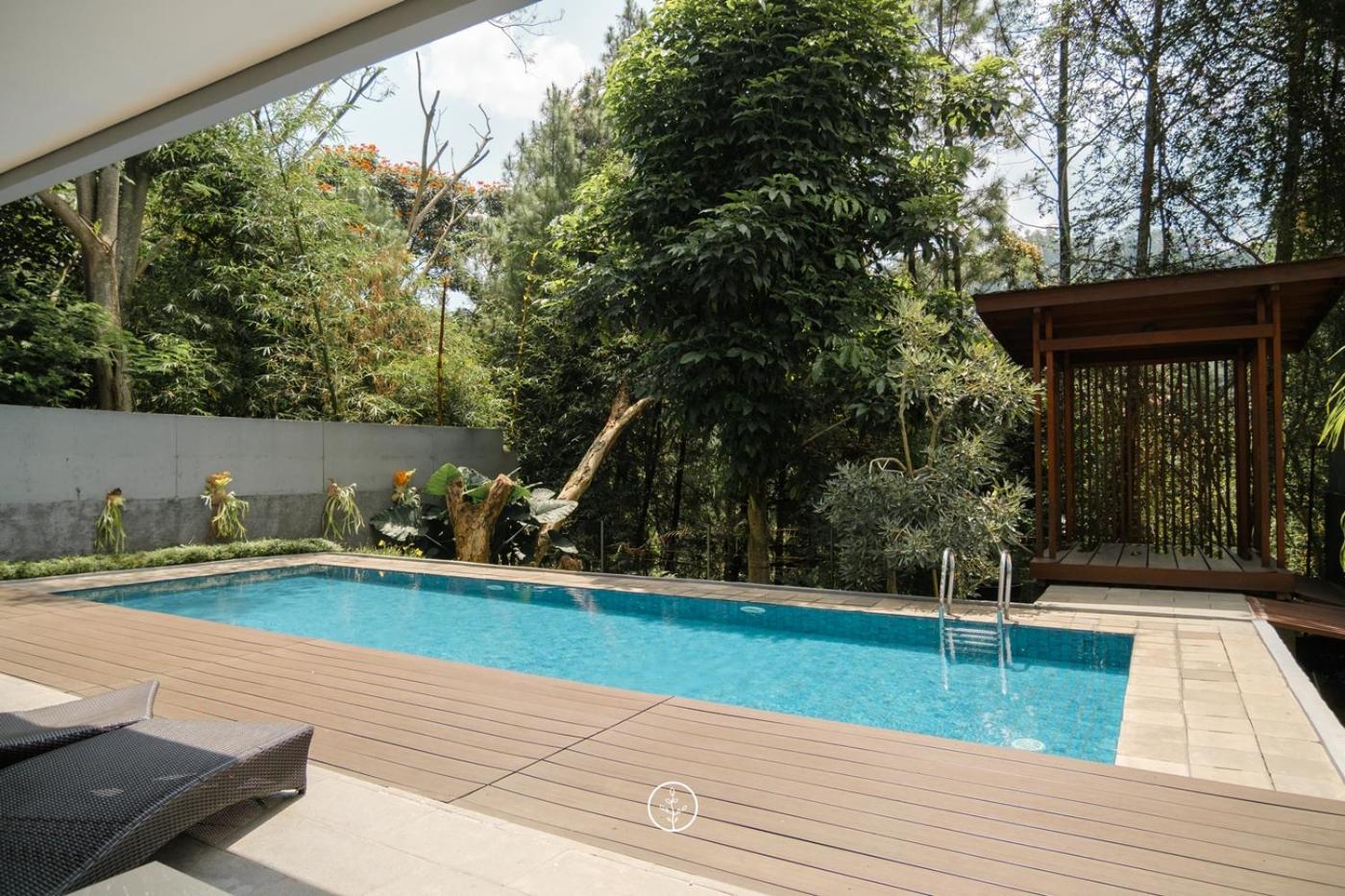 Hikari Hill View Villa 7 Bedrooms With A Private Swimming Pool And Billiard Bandung Exteriör bild